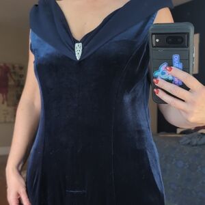 Elegant Navy Velvet Dress